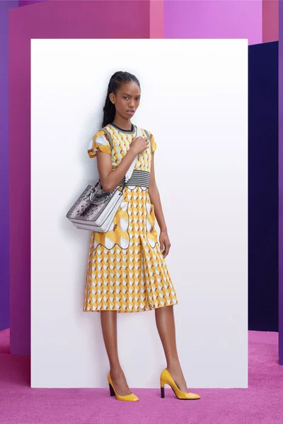 Look 16
